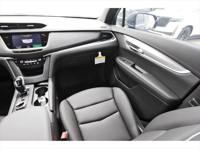 new 2025 Cadillac XT6 car, priced at $49,215