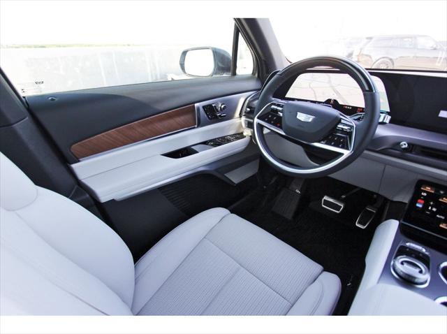 new 2026 Cadillac VISTIQ car, priced at $80,090