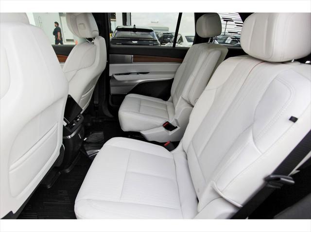 new 2026 Cadillac VISTIQ car, priced at $81,015