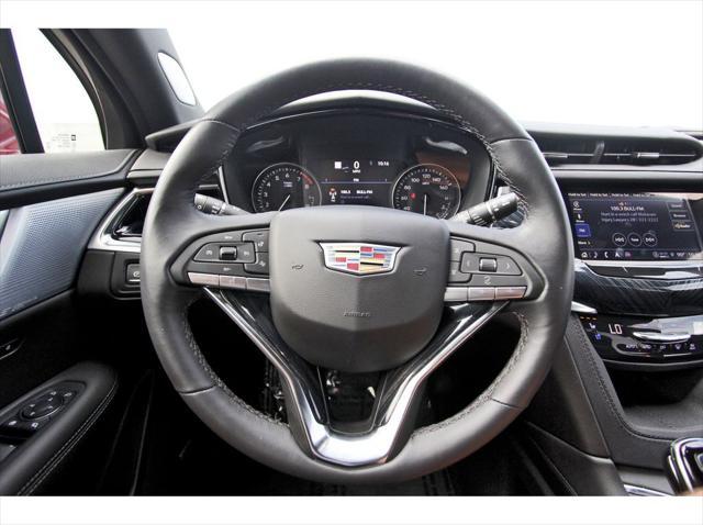 used 2024 Cadillac XT6 car, priced at $40,991
