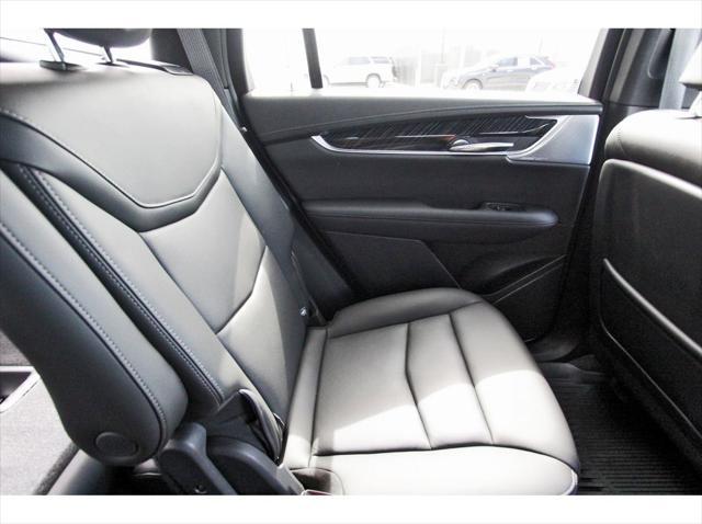 used 2024 Cadillac XT6 car, priced at $40,991