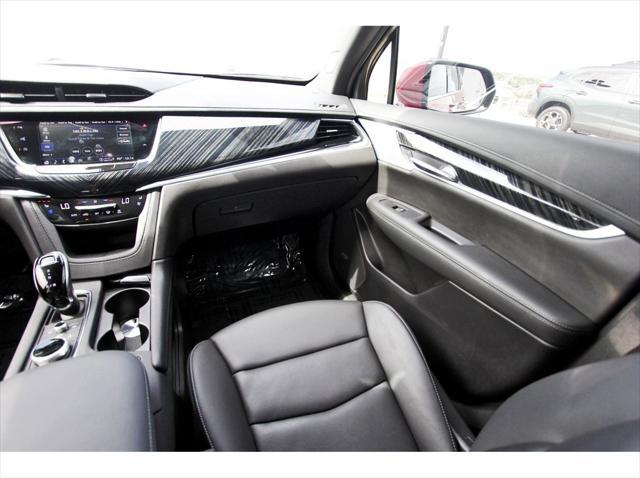 used 2024 Cadillac XT6 car, priced at $40,991