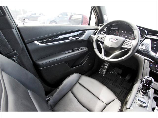 used 2024 Cadillac XT6 car, priced at $40,991