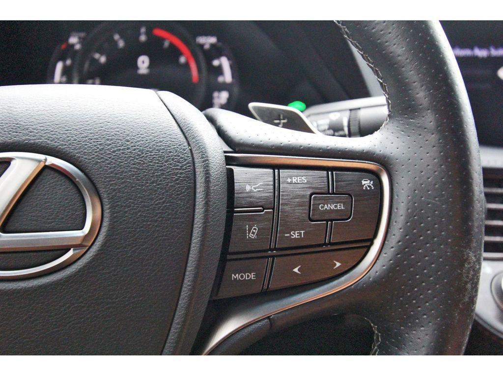 used 2018 Lexus LS 500 car, priced at $37,991