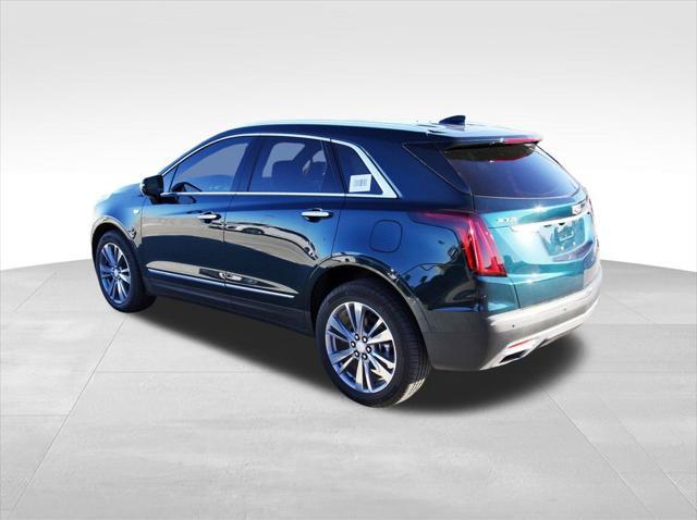 new 2025 Cadillac XT5 car, priced at $55,210