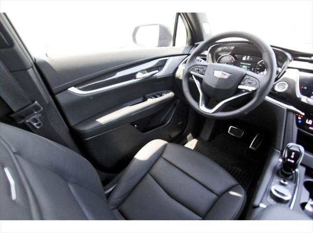 new 2025 Cadillac XT6 car, priced at $65,318