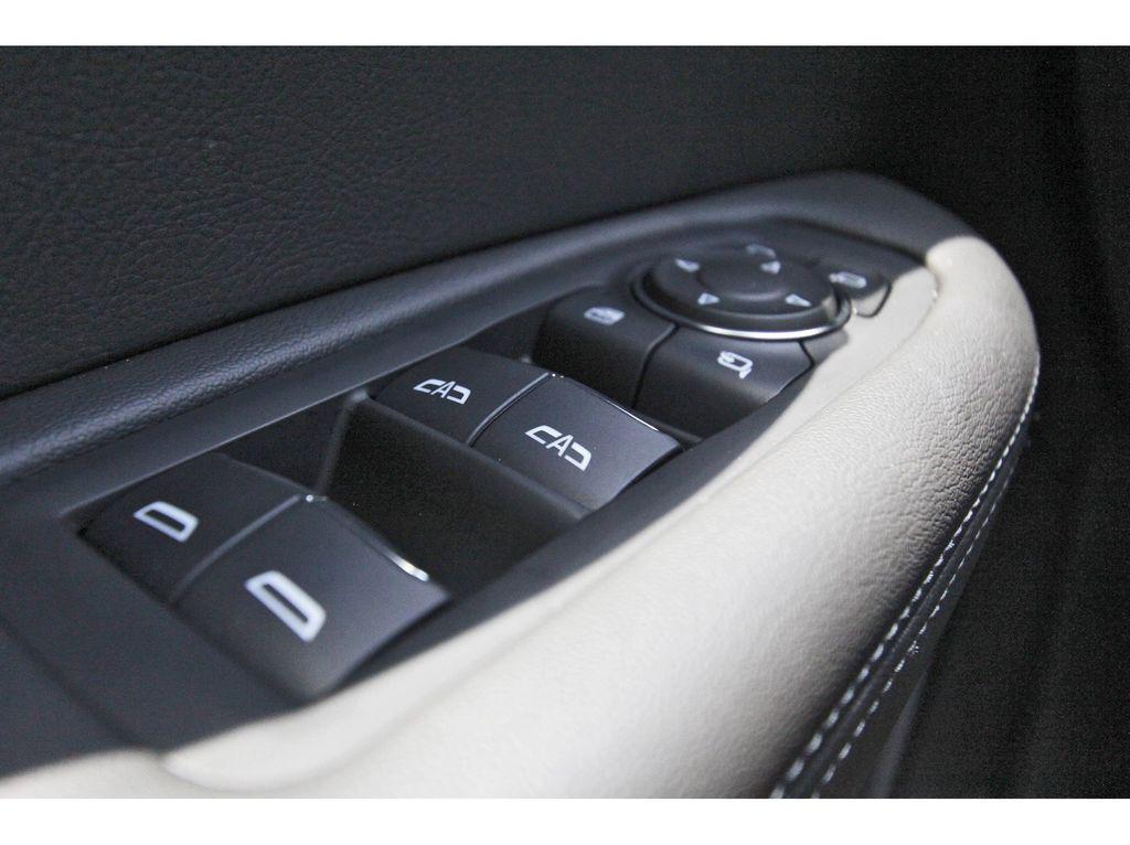 new 2025 Cadillac XT6 car, priced at $65,318