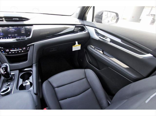 new 2025 Cadillac XT6 car, priced at $65,318