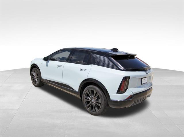 new 2025 Cadillac OPTIQ car, priced at $63,394