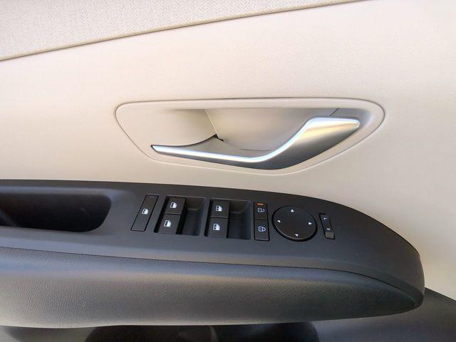 new 2025 Hyundai TUCSON Hybrid car, priced at $38,280