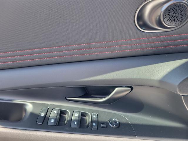 new 2025 Hyundai Elantra car, priced at $30,725