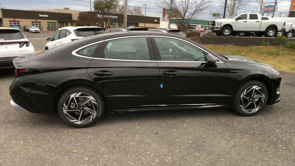 new 2025 Hyundai Sonata car, priced at $32,510
