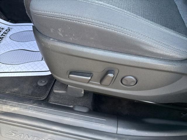 used 2022 Hyundai Santa Fe car, priced at $23,495