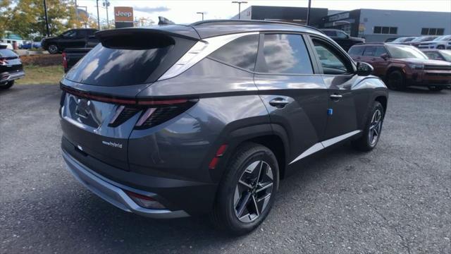 new 2025 Hyundai TUCSON Hybrid car, priced at $38,405