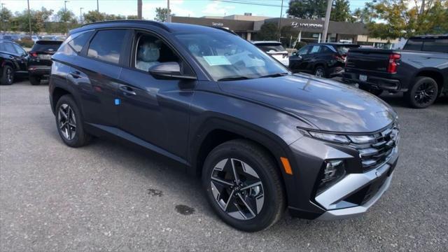 new 2025 Hyundai TUCSON Hybrid car, priced at $38,405