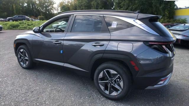 new 2025 Hyundai TUCSON Hybrid car, priced at $38,405