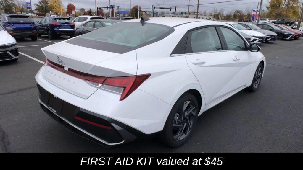 new 2025 Hyundai Elantra car, priced at $28,115