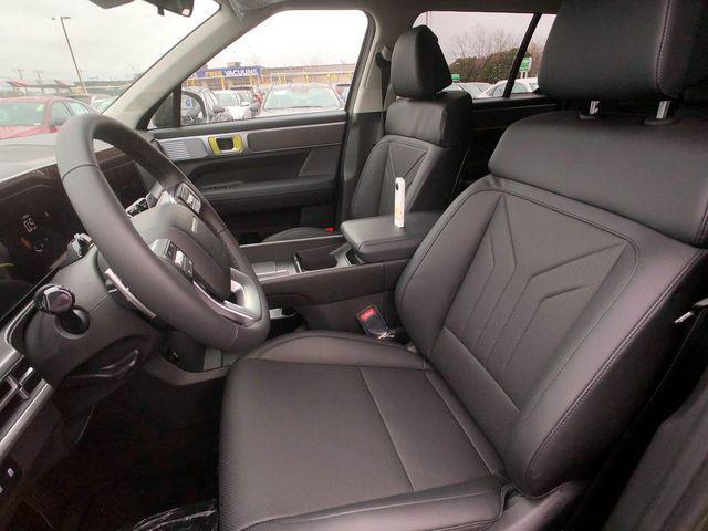 new 2025 Hyundai Santa Fe car, priced at $40,375