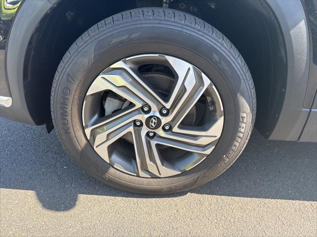 used 2022 Hyundai Santa Fe car, priced at $24,995