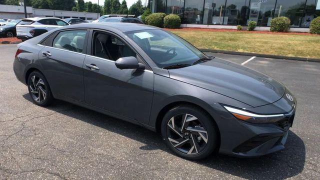 new 2024 Hyundai Elantra car, priced at $28,760