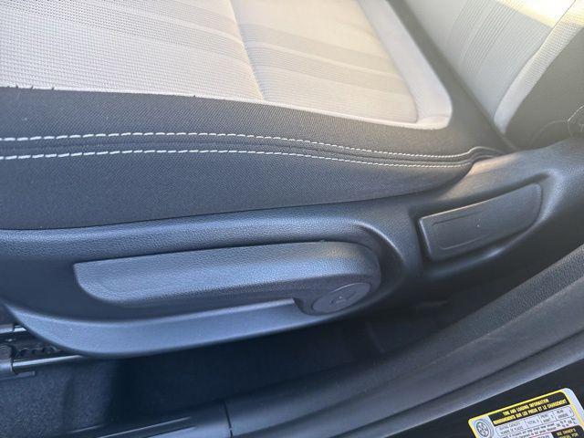 used 2022 Hyundai Venue car, priced at $17,995