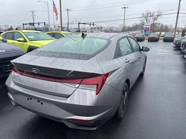 used 2022 Hyundai Elantra car, priced at $18,995