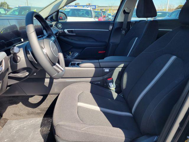 new 2025 Hyundai Sonata Hybrid car, priced at $32,928