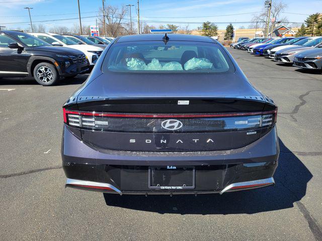 new 2025 Hyundai Sonata Hybrid car, priced at $32,928
