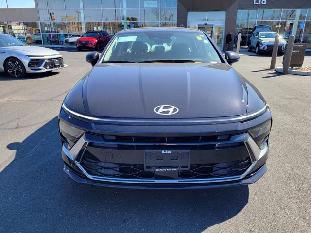 new 2025 Hyundai Sonata Hybrid car, priced at $32,928