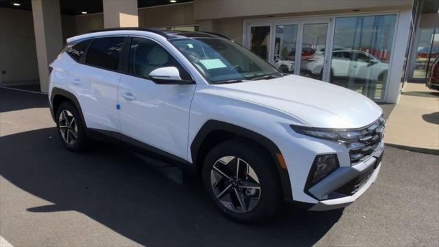 new 2025 Hyundai TUCSON Hybrid car, priced at $38,905