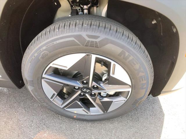 new 2025 Hyundai TUCSON Hybrid car, priced at $38,905