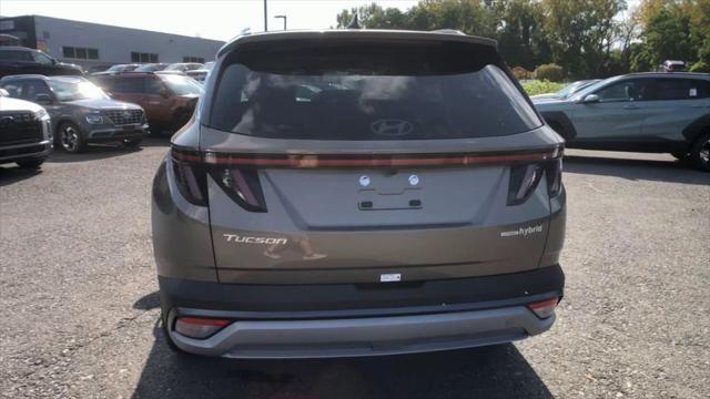new 2025 Hyundai TUCSON Hybrid car, priced at $38,475