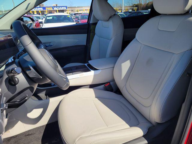 new 2025 Hyundai TUCSON Hybrid car, priced at $38,815
