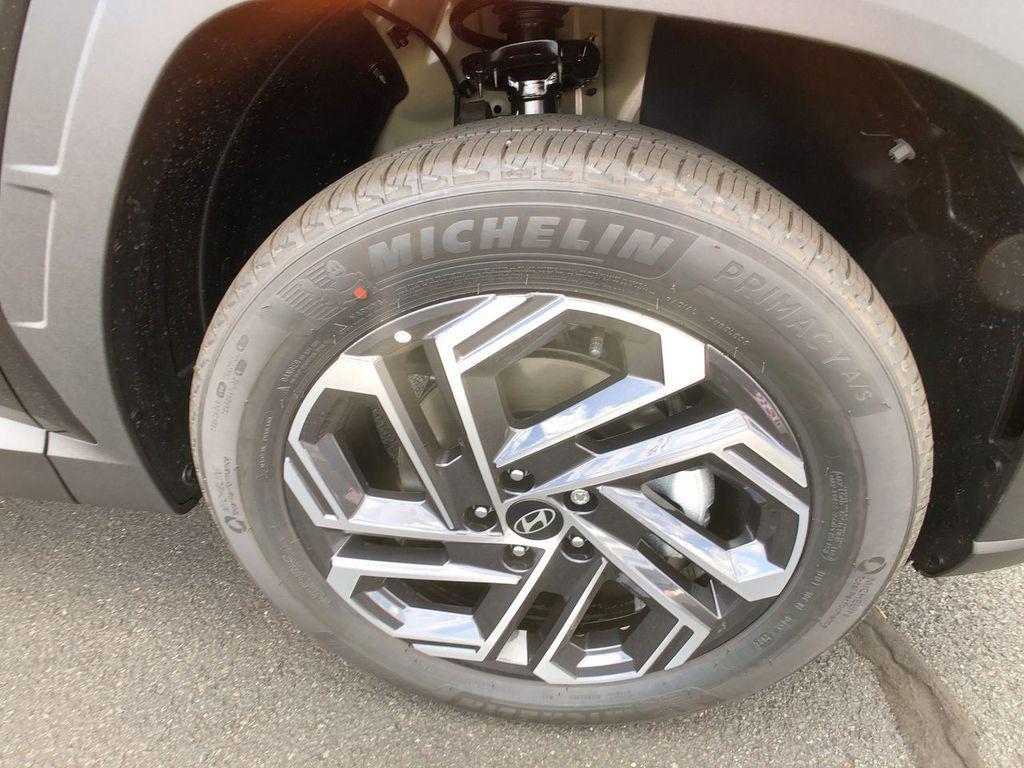 new 2025 Hyundai TUCSON Hybrid car, priced at $43,845