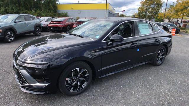 new 2025 Hyundai Sonata car, priced at $31,340