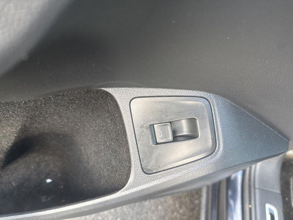 used 2022 Volkswagen Tiguan car, priced at $25,995