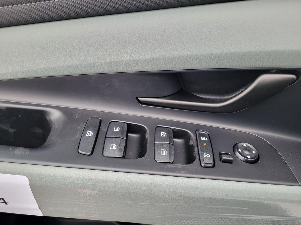 new 2025 Hyundai ELANTRA HEV car, priced at $31,590