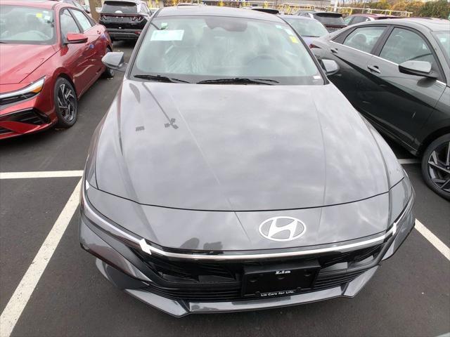 new 2025 Hyundai Elantra car, priced at $31,590