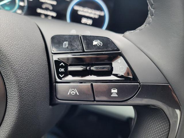 new 2025 Hyundai Elantra car, priced at $31,590