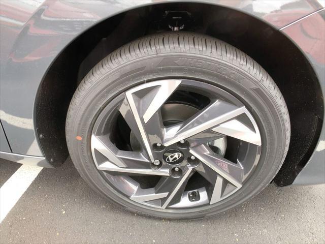 new 2025 Hyundai Elantra car, priced at $31,590