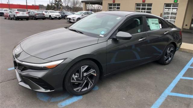 new 2024 Hyundai Elantra car, priced at $27,010