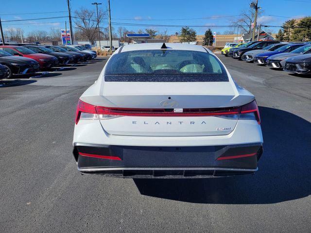 new 2025 Hyundai Elantra car, priced at $28,685