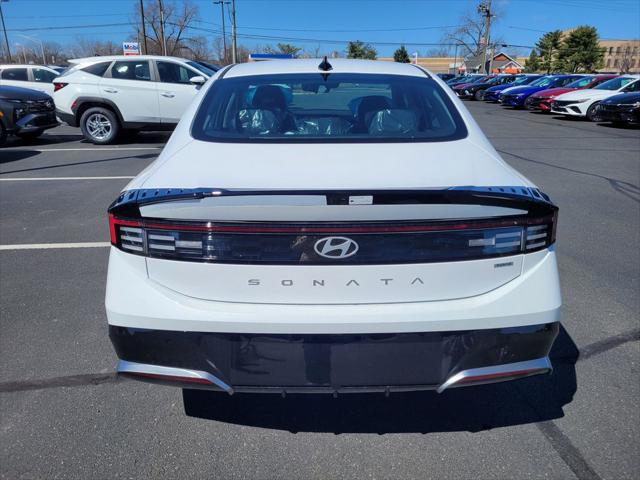 new 2025 Hyundai Sonata Hybrid car, priced at $33,385