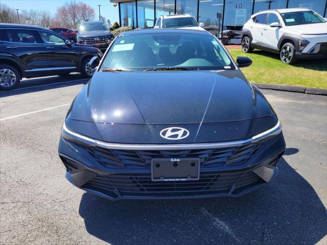 new 2025 Hyundai Elantra car, priced at $29,060