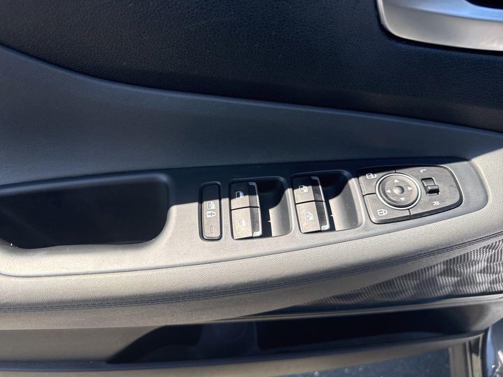used 2022 Hyundai Santa Fe car, priced at $22,995