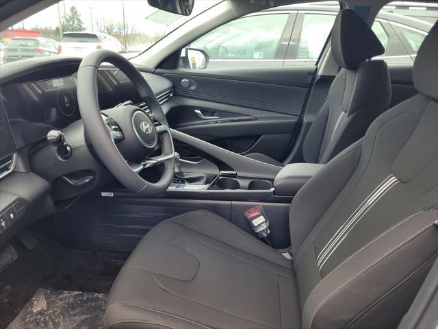 new 2025 Hyundai Elantra car, priced at $28,095
