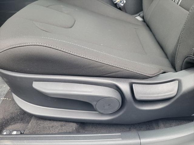 new 2025 Hyundai Elantra car, priced at $28,095