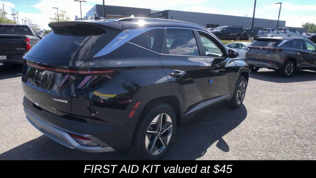 new 2025 Hyundai TUCSON Hybrid car, priced at $39,090