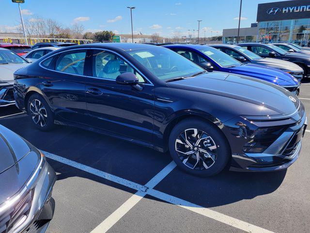 new 2025 Hyundai Sonata car, priced at $31,200