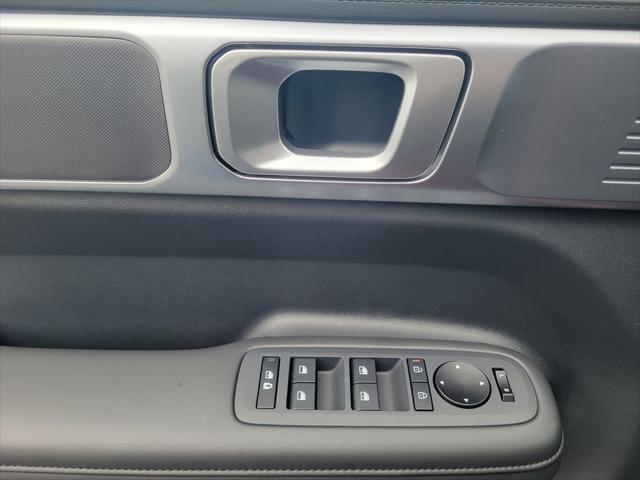 new 2025 Hyundai Santa Fe car, priced at $41,240